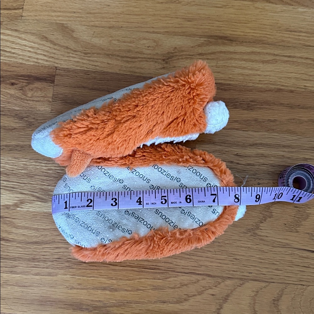 Adorable fox slippers 🦊 - Picture 4 of 5